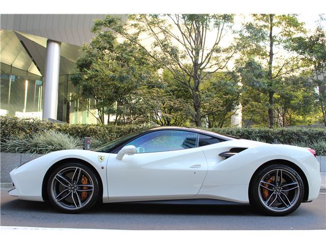 صورة مصغرة 5 لـ 2015 Ferrari 488 GTB