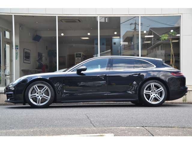 صورة 4 لـ 2021 Porsche PANAMERA SPORT TURISMO