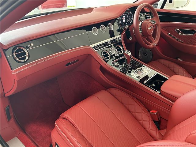 صورة 3 لـ 2022 Bentley CONTINENTAL