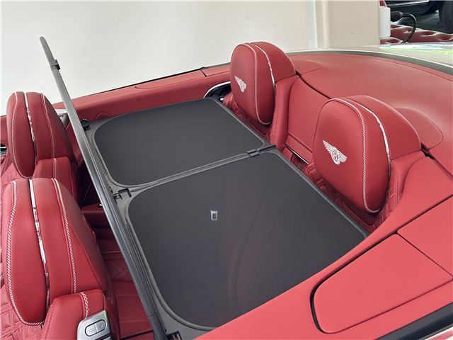صورة 7 لـ 2022 Bentley CONTINENTAL
