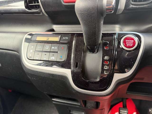 2012 Honda N-BOX — миниатюра 33