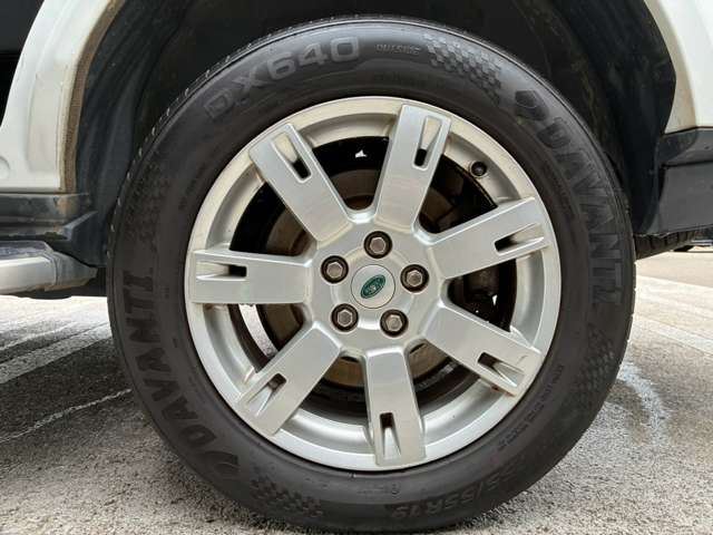 2011 LAND Rover DISCOVERY 4 — миниатюра 13