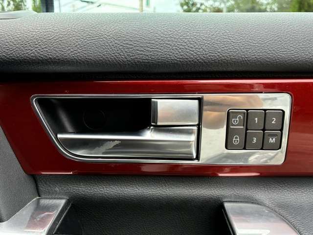 2011 LAND Rover DISCOVERY 4 — миниатюра 25