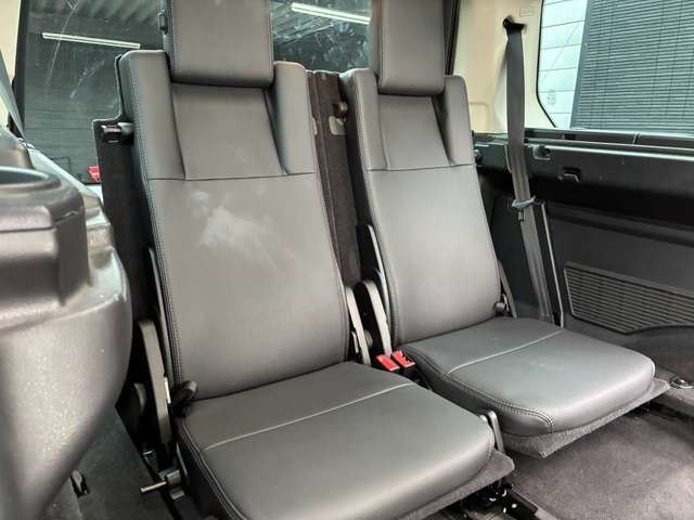 2011 LAND Rover DISCOVERY 4 — миниатюра 63
