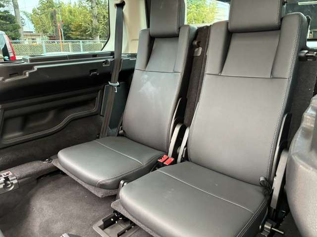2011 LAND Rover DISCOVERY 4 — миниатюра 64