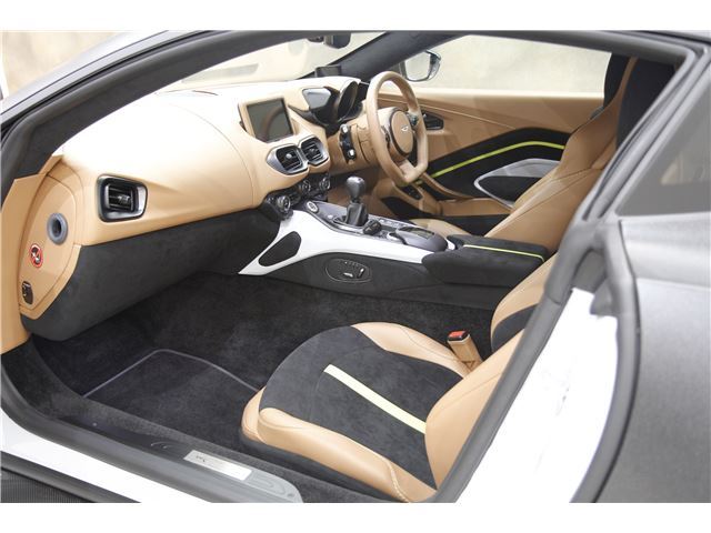 صورة مصغرة 12 لـ 2022 Aston Martin VANTAGE