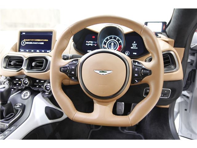 صورة مصغرة 22 لـ 2022 Aston Martin VANTAGE