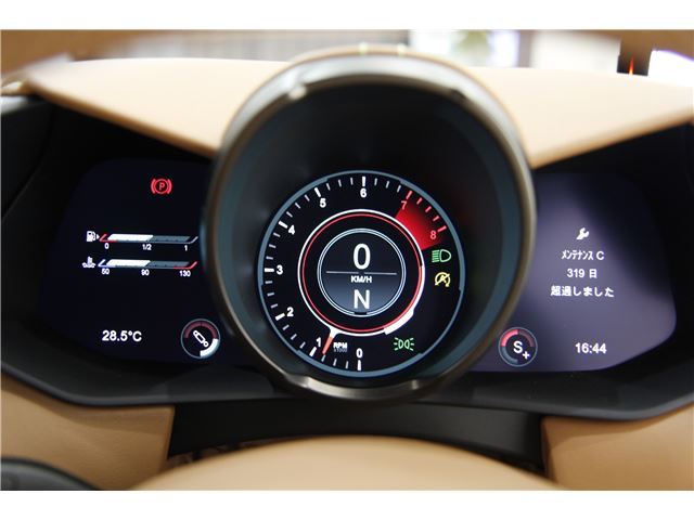 صورة مصغرة 38 لـ 2022 Aston Martin VANTAGE