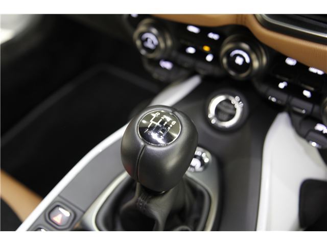 صورة مصغرة 41 لـ 2022 Aston Martin VANTAGE