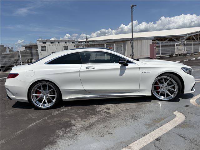 صورة 4 لـ 2016 Mercedes-BENZ S-CLASS AMG