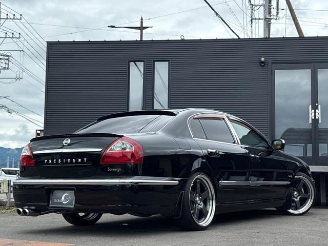 صورة 2 لـ 2004 Nissan PRESIDENT