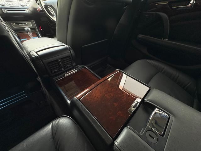 2004 Nissan PRESIDENT 缩略图 39