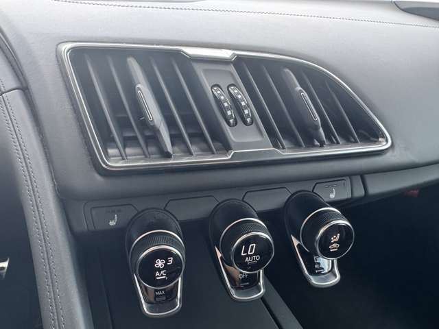 صورة مصغرة 19 لـ 2019 AUDI R8 SPYDER