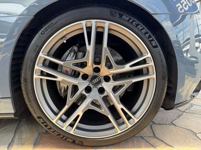 صورة مصغرة 34 لـ 2019 AUDI R8 SPYDER