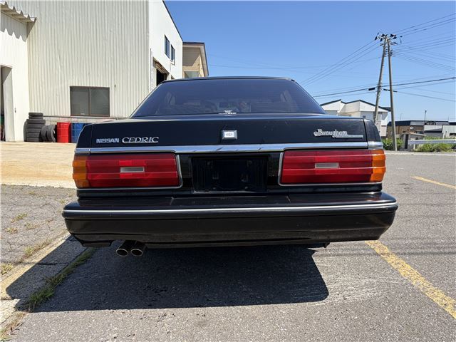 1989 Nissan CEDRIC 照片 3