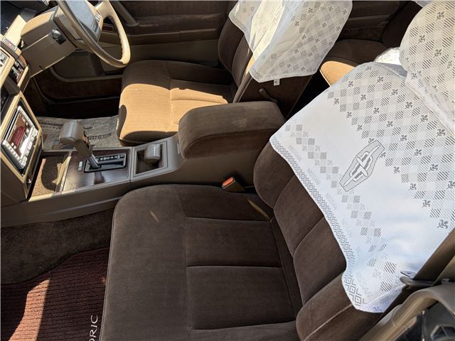 1989 Nissan CEDRIC 照片 9