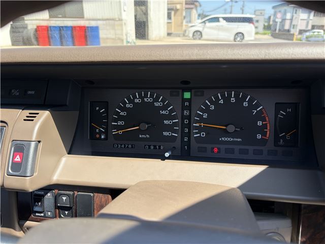 1989 Nissan CEDRIC 照片 7