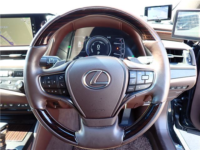 2019 Lexus ES thumbnail 23