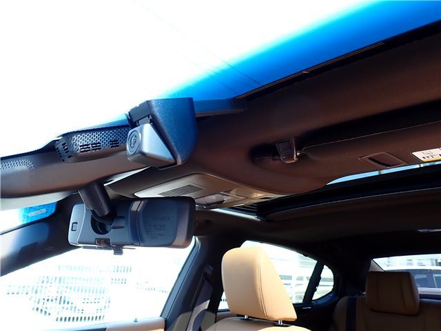 2019 Lexus ES thumbnail 30