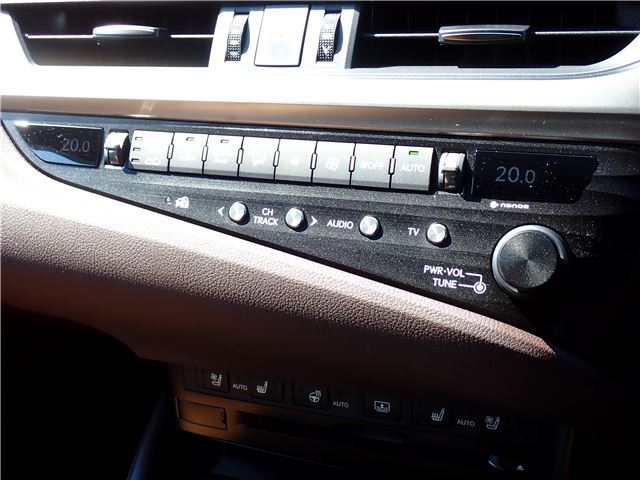 2019 Lexus ES thumbnail 35