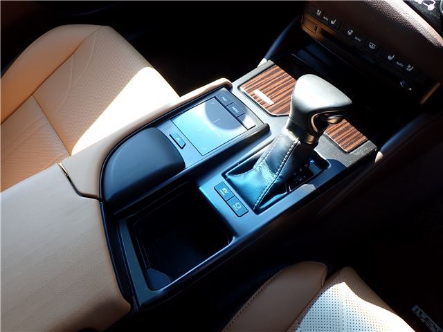 2019 Lexus ES thumbnail 38