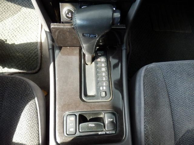 صورة مصغرة 20 لـ 1994 Nissan GLORIA