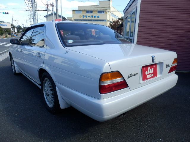 صورة 9 لـ 1994 Nissan GLORIA