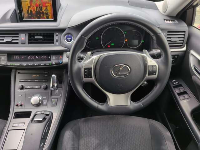 صورة مصغرة 18 لـ 2011 Lexus CT