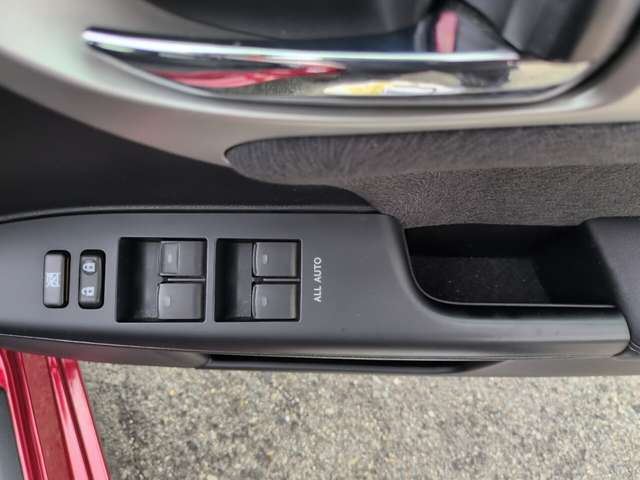 صورة مصغرة 28 لـ 2011 Lexus CT