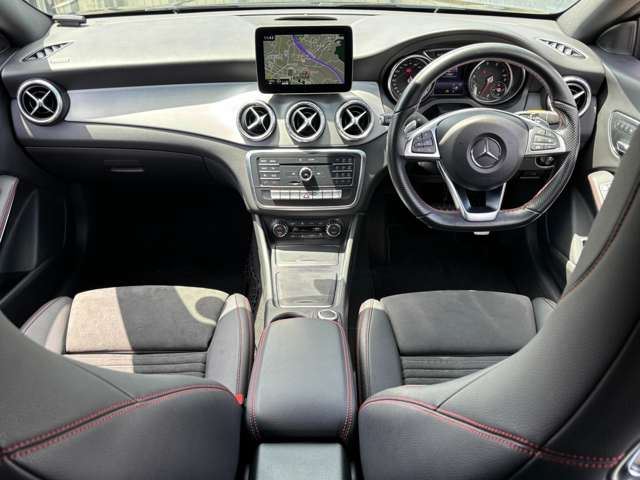 صورة 2 لـ 2017 Mercedes-BENZ CLA