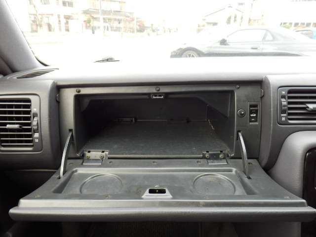 صورة مصغرة 14 لـ 1994 Nissan GLORIA