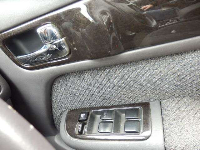 صورة مصغرة 22 لـ 1994 Nissan GLORIA
