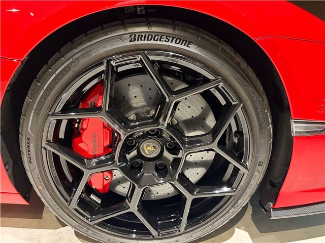 صورة مصغرة 10 لـ 2026 Lamborghini TEMERARIO