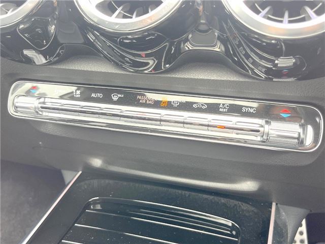2020 Mercedes-BENZ GLB 照片 9