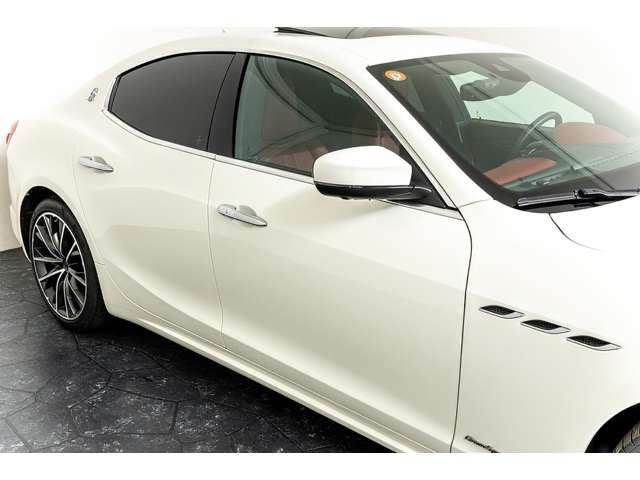 صورة مصغرة 12 لـ 2019 Maserati GHIBLI