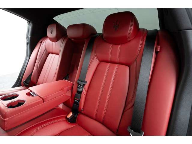 صورة مصغرة 41 لـ 2019 Maserati GHIBLI