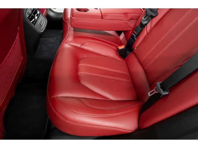 صورة مصغرة 42 لـ 2019 Maserati GHIBLI
