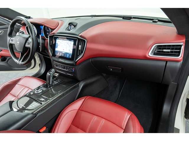 صورة مصغرة 69 لـ 2019 Maserati GHIBLI