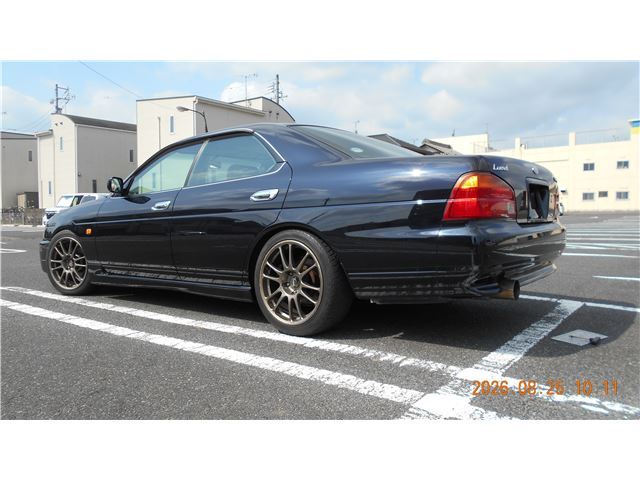 1997 Nissan LAUREL 照片 5