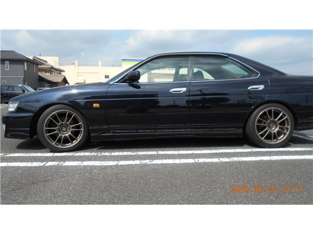 1997 Nissan LAUREL 照片 4