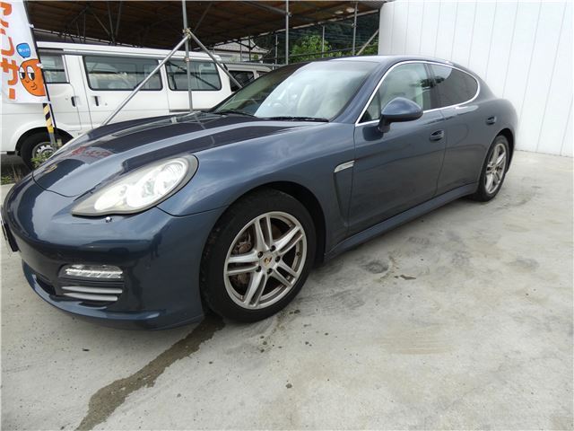 2009 Porsche PANAMERA — миниатюра 12