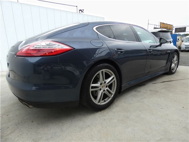 2009 Porsche PANAMERA — миниатюра 11