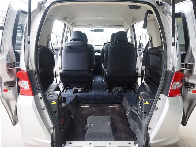 2009 Honda FREED — миниатюра 27