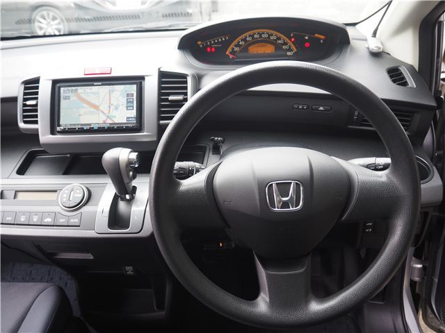 2009 Honda FREED — миниатюра 30