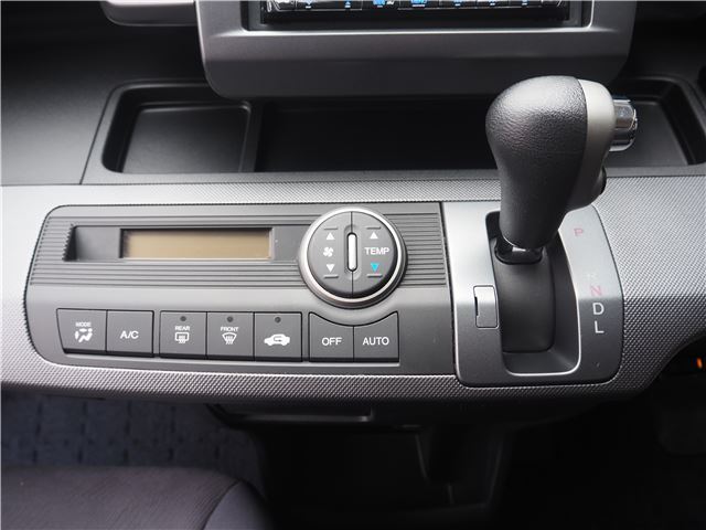 2009 Honda FREED — миниатюра 36