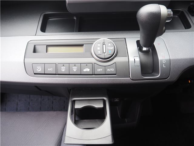 2009 Honda FREED — миниатюра 37