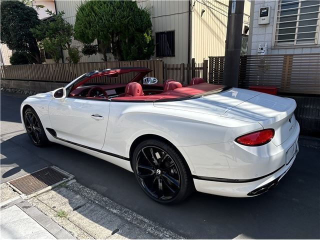 صورة 2 لـ 2022 Bentley CONTINENTAL
