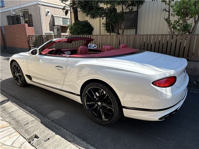 صورة 6 لـ 2022 Bentley CONTINENTAL