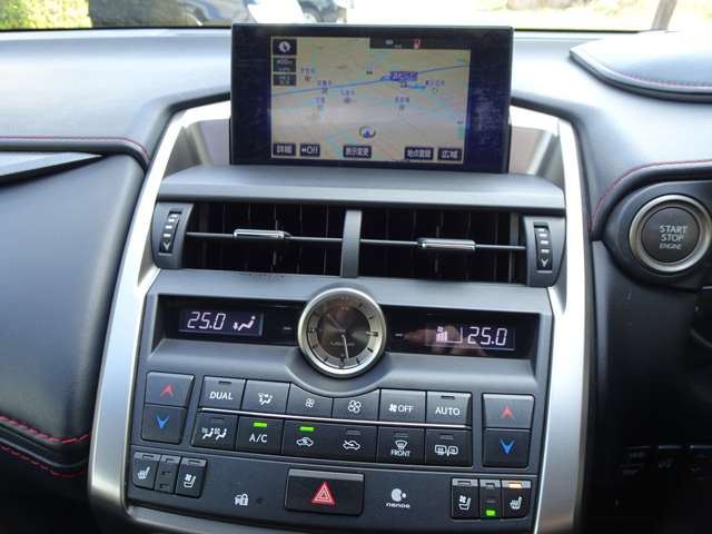 2014 Lexus NX — миниатюра 16