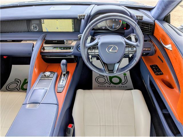 2017 Lexus LC — фото 3